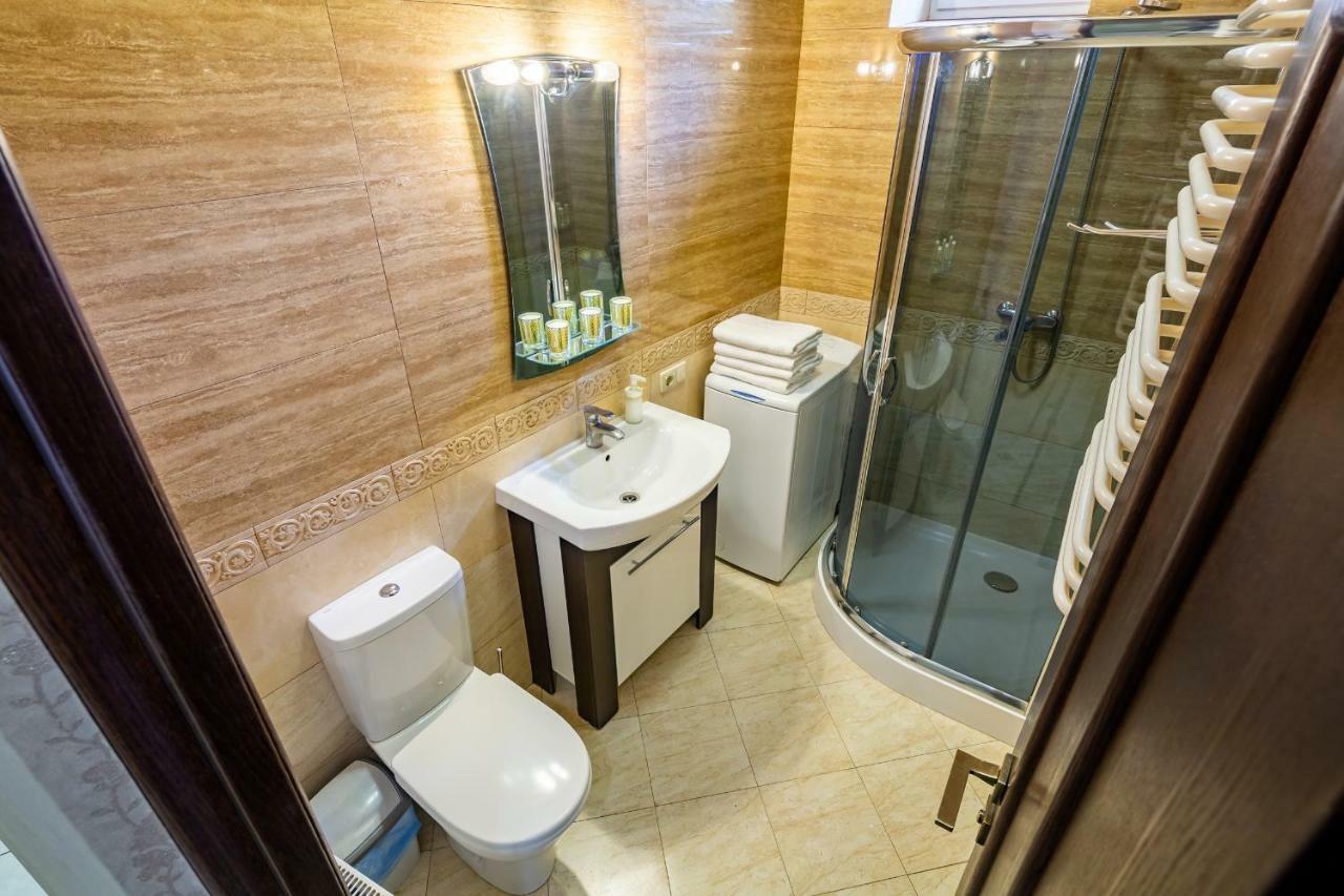 Alfa Apartments Kniazia Romana 11 إلفيف المظهر الخارجي الصورة